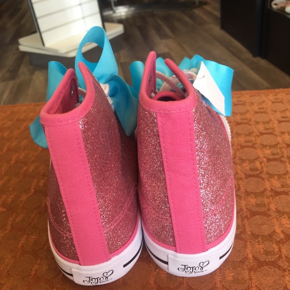 Jojo siwa girls Sneakers. - Picture 2 of 6